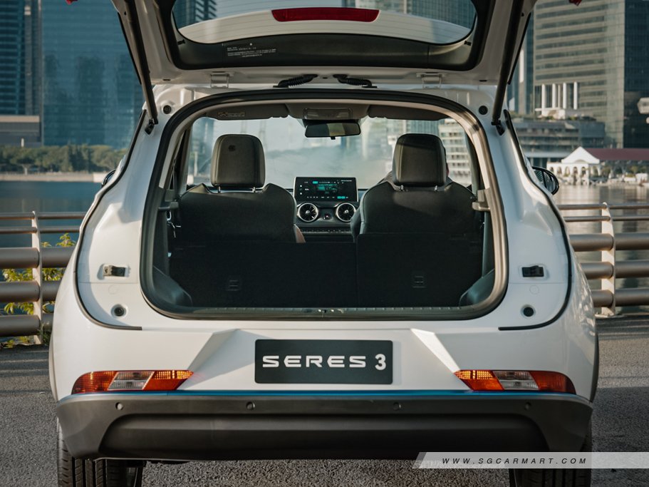 https://i.i-sgcm.com/new_cars/cars/21834/21834_g18