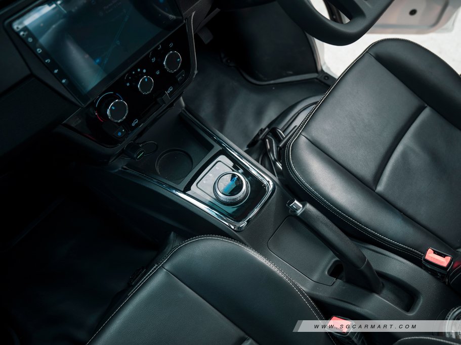 https://i.i-sgcm.com/new_cars/cars/21835/21835_g11