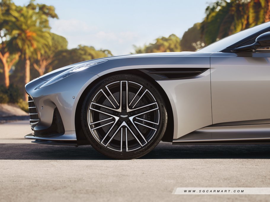 https://i.i-sgcm.com/new_cars/cars/21836/21836_g9