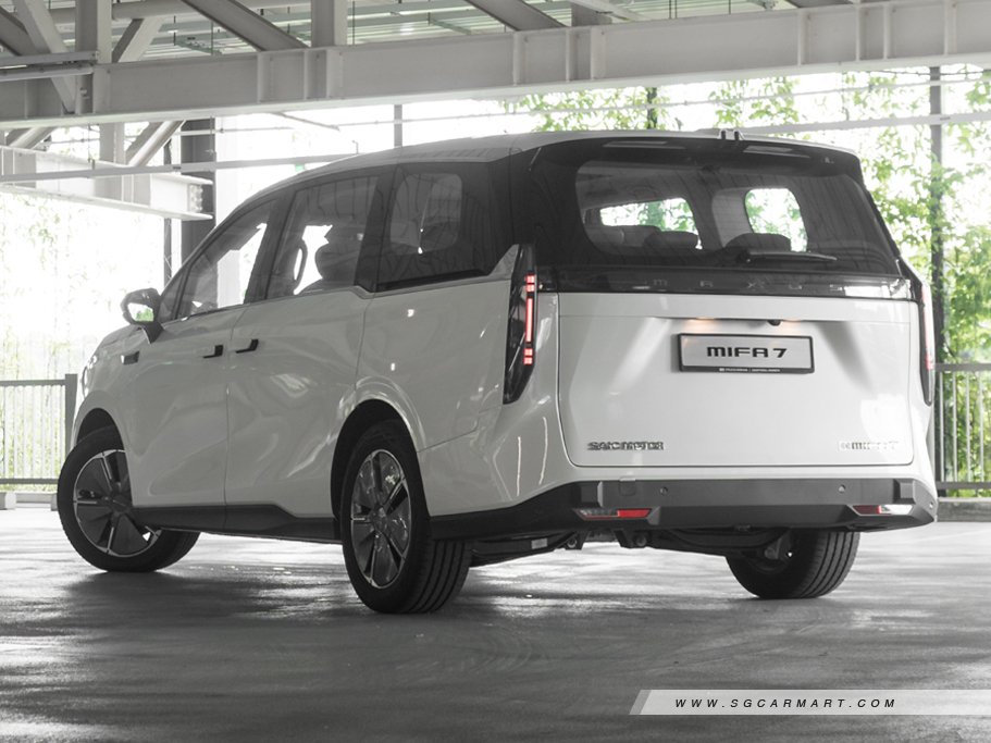 https://i.i-sgcm.com/new_cars/cars/21839/21839_g43