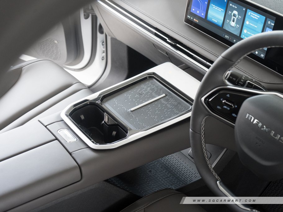 https://i.i-sgcm.com/new_cars/cars/21839/21839_g55