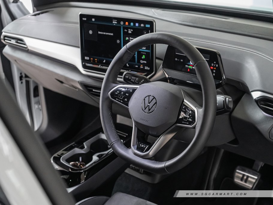 https://i.i-sgcm.com/new_cars/cars/21841/21841_g26