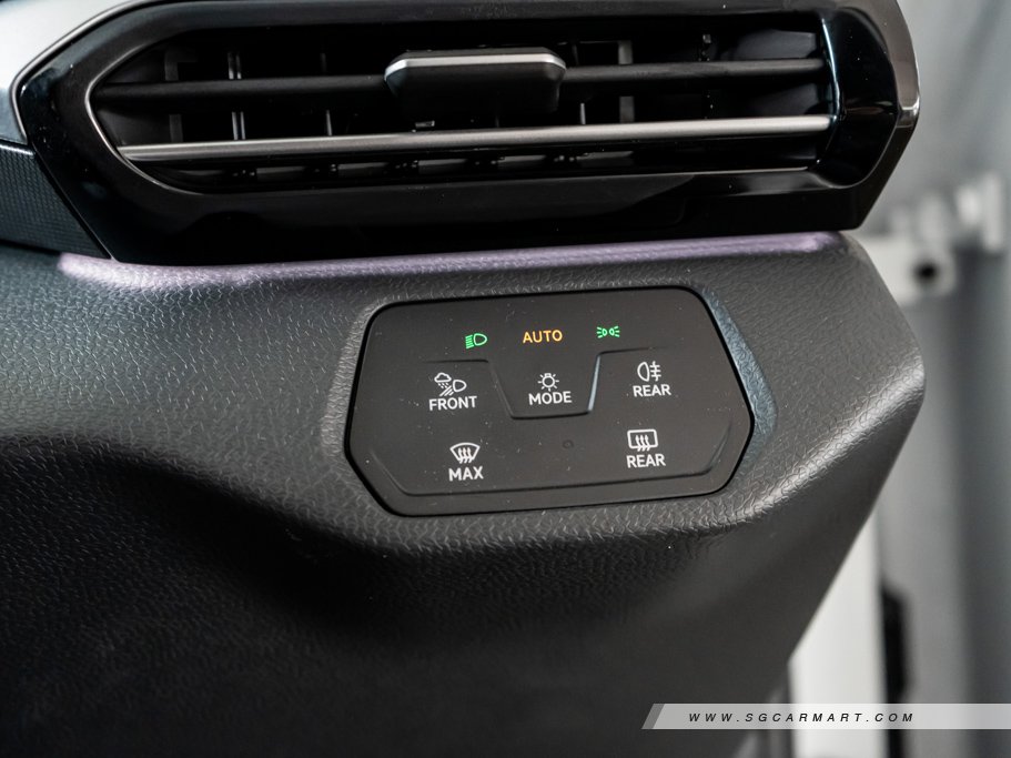 https://i.i-sgcm.com/new_cars/cars/21841/21841_g28
