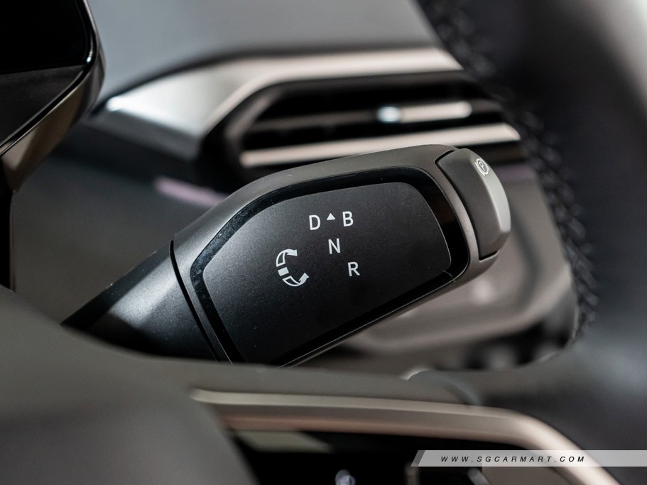 https://i.i-sgcm.com/new_cars/cars/21841/21841_g31