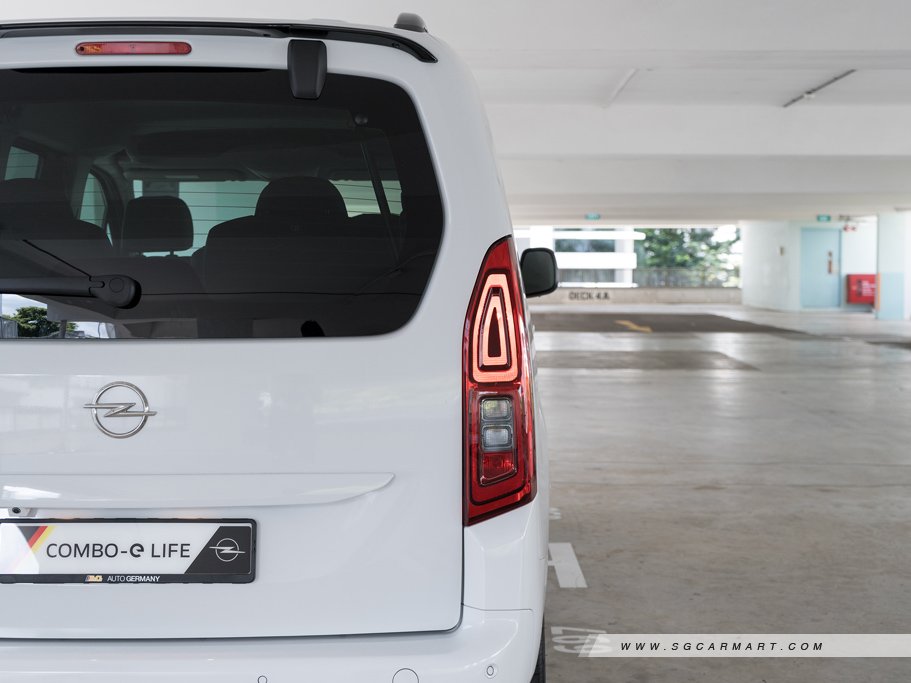 https://i.i-sgcm.com/new_cars/cars/21843/21843_g12