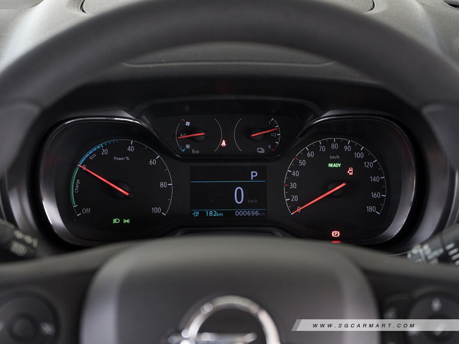 https://i.i-sgcm.com/new_cars/cars/21843/21843_g15