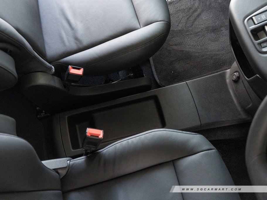 https://i.i-sgcm.com/new_cars/cars/21843/21843_g22