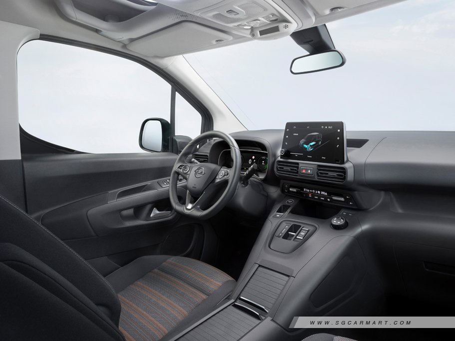 https://i.i-sgcm.com/new_cars/cars/21843/21843_g3