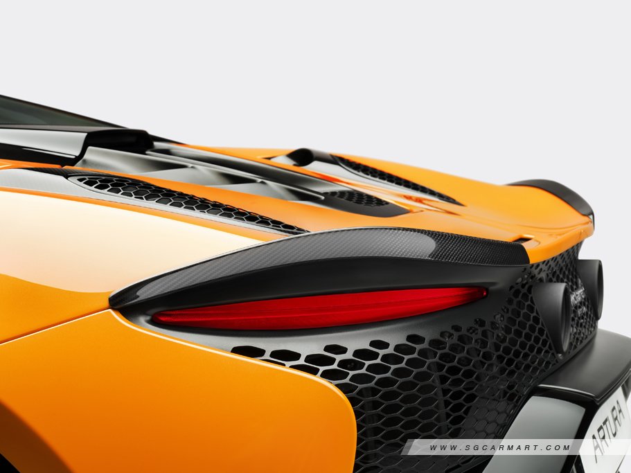 https://i.i-sgcm.com/new_cars/cars/21844/21844_g8