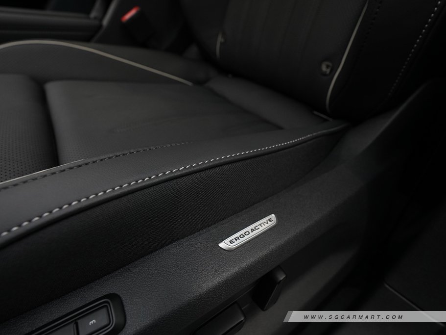https://i.i-sgcm.com/new_cars/cars/21852/21852_g13