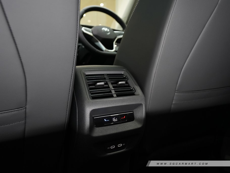 https://i.i-sgcm.com/new_cars/cars/21852/21852_g14
