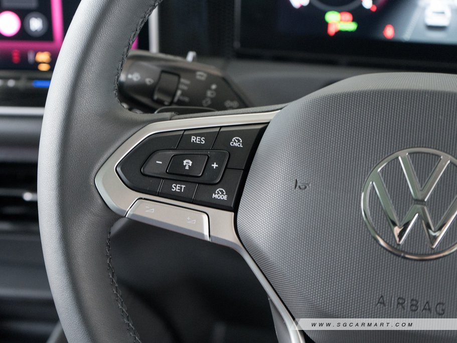 https://i.i-sgcm.com/new_cars/cars/21852/21852_g29