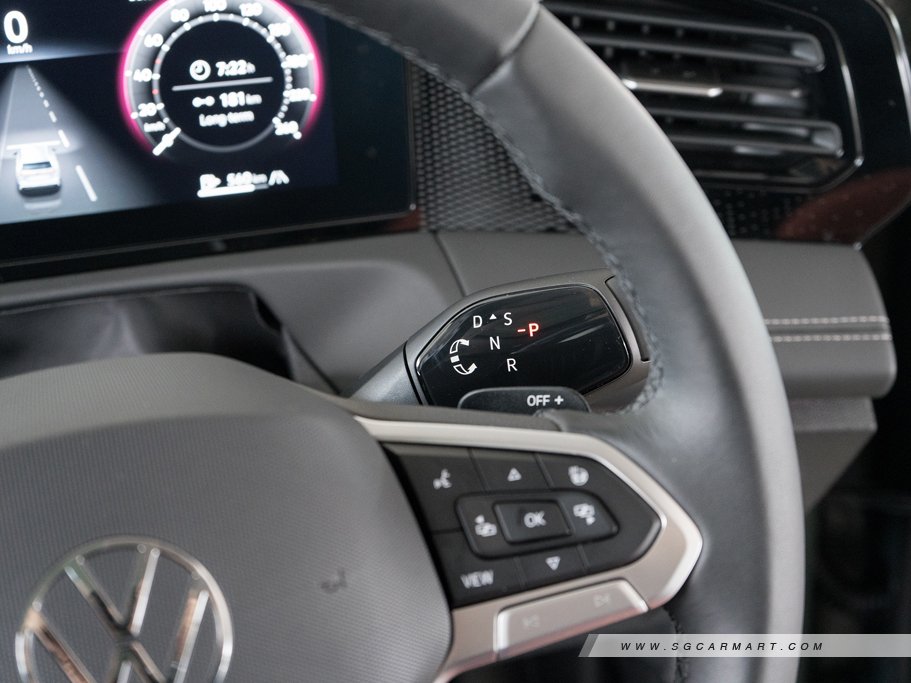https://i.i-sgcm.com/new_cars/cars/21852/21852_g30