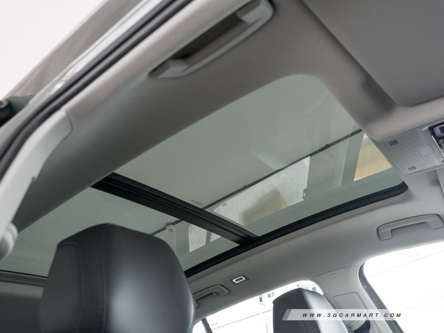 https://i.i-sgcm.com/new_cars/cars/21852/21852_g38