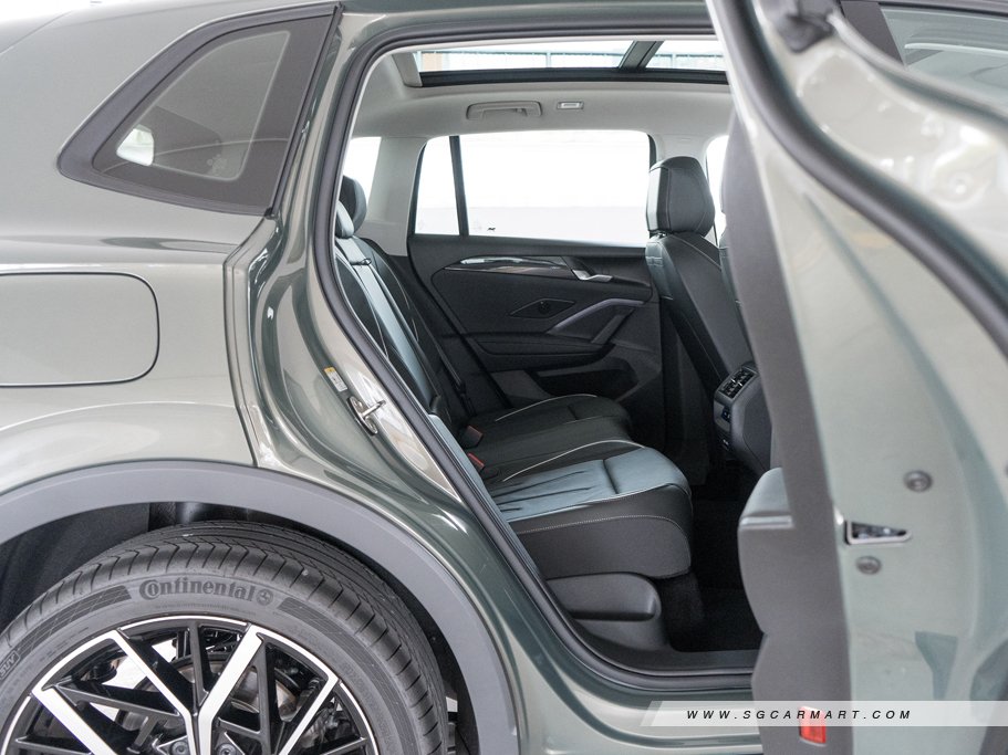 https://i.i-sgcm.com/new_cars/cars/21852/21852_g41