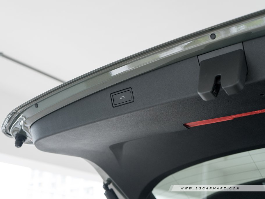 https://i.i-sgcm.com/new_cars/cars/21852/21852_g43
