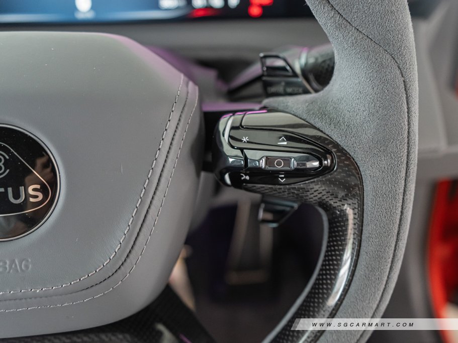 https://i.i-sgcm.com/new_cars/cars/21855/21855_g30