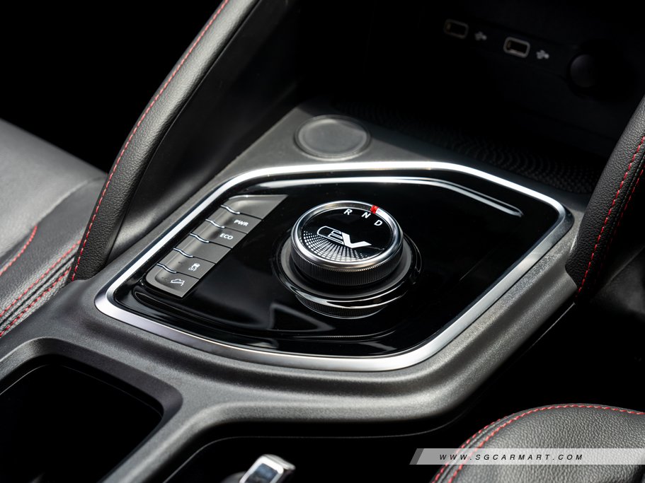 https://i.i-sgcm.com/new_cars/cars/21856/21856_g10