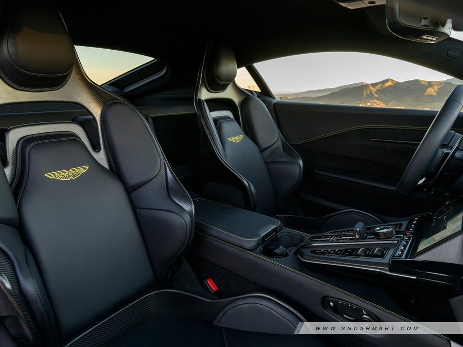 https://i.i-sgcm.com/new_cars/cars/21859/21859_g15