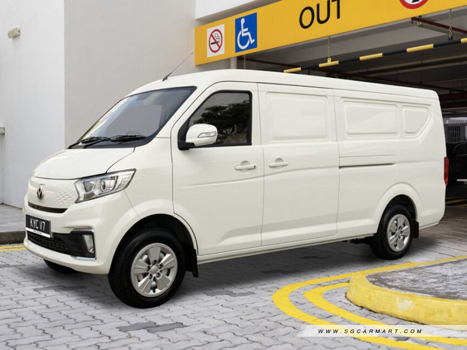 https://i.i-sgcm.com/new_cars/cars/21860/21860_g1