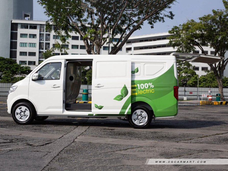 https://i.i-sgcm.com/new_cars/cars/21860/21860_g3