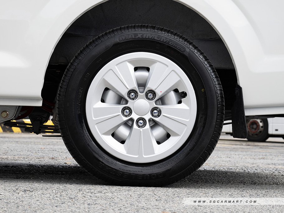 https://i.i-sgcm.com/new_cars/cars/21860/21860_g6