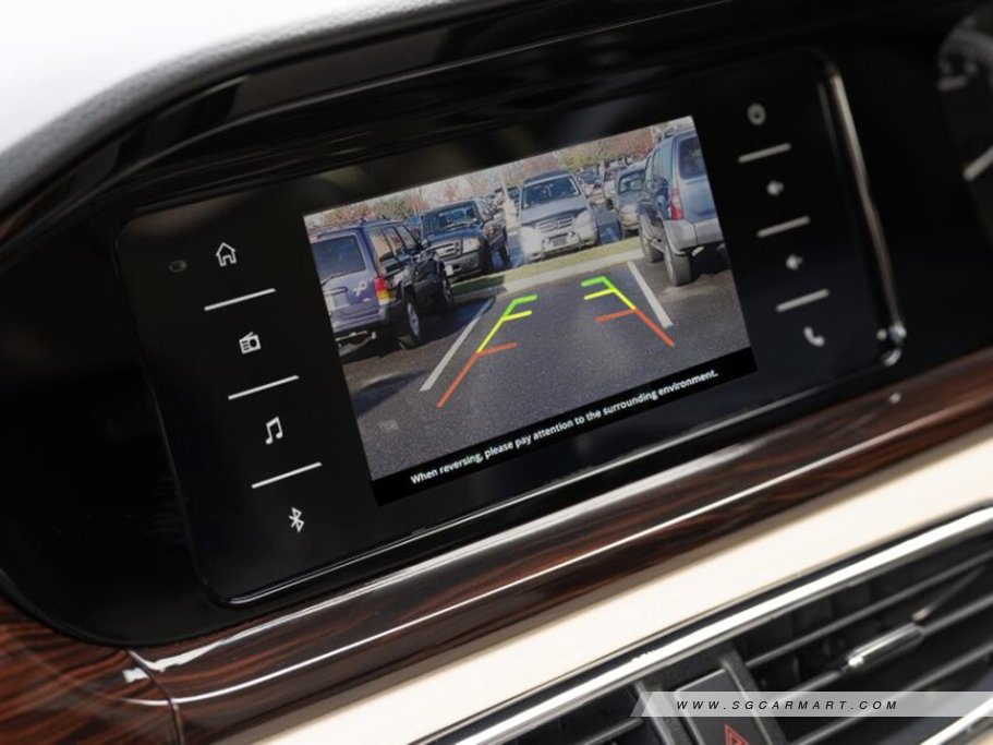 https://i.i-sgcm.com/new_cars/cars/21860/21860_g8