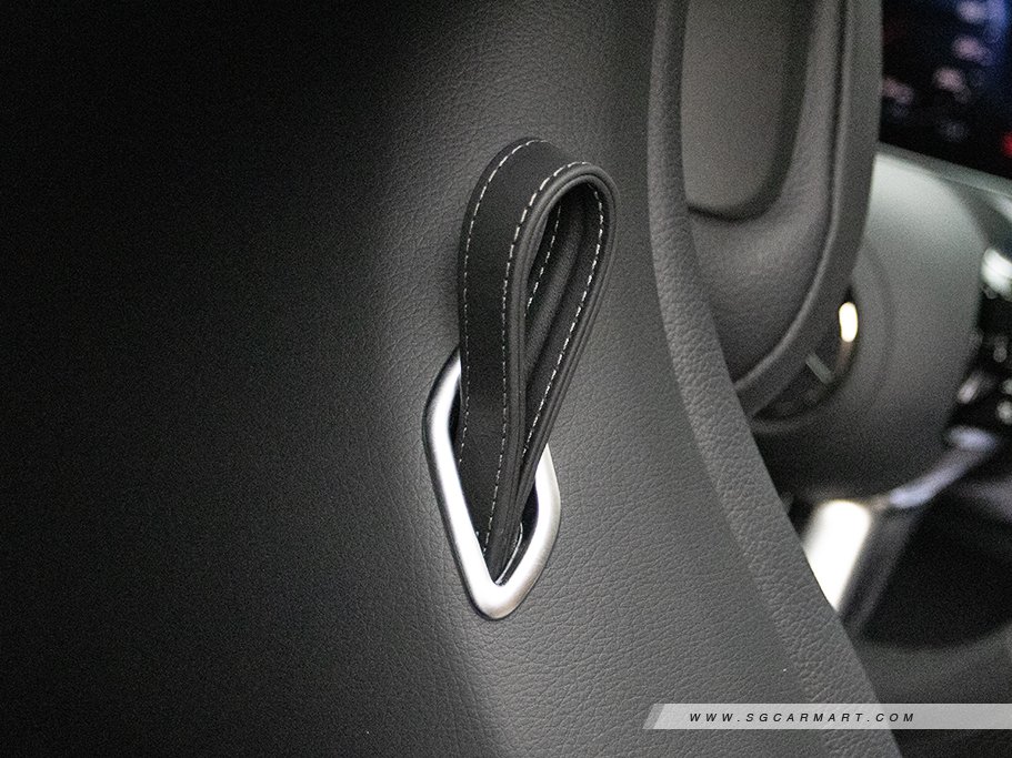 https://i.i-sgcm.com/new_cars/cars/21861/21861_g27