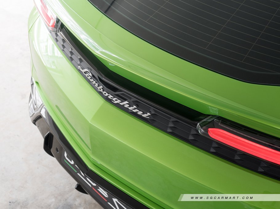 https://i.i-sgcm.com/new_cars/cars/21862/21862_g19