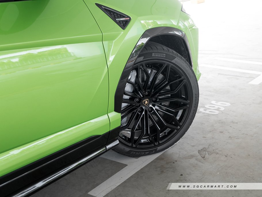 https://i.i-sgcm.com/new_cars/cars/21862/21862_g20