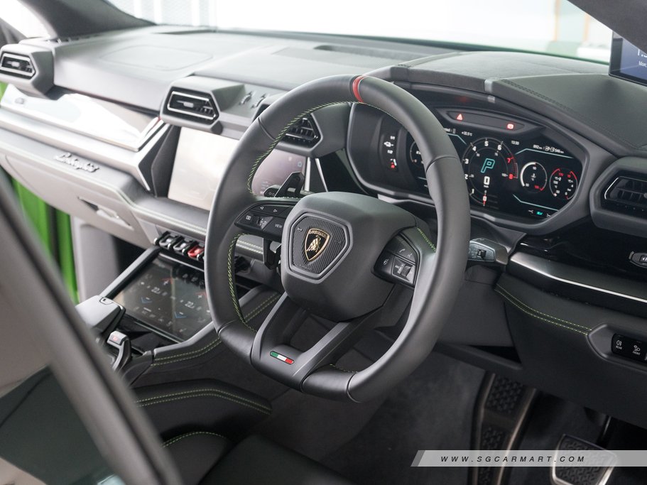 https://i.i-sgcm.com/new_cars/cars/21862/21862_g22