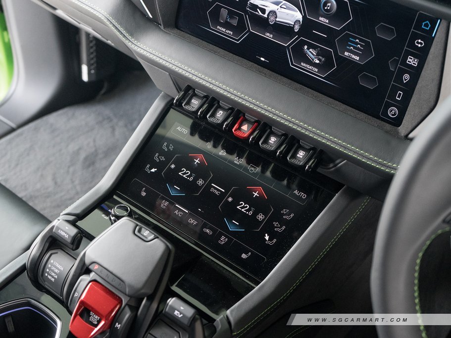 https://i.i-sgcm.com/new_cars/cars/21862/21862_g27