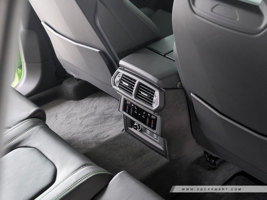 https://i.i-sgcm.com/new_cars/cars/21862/21862_g32
