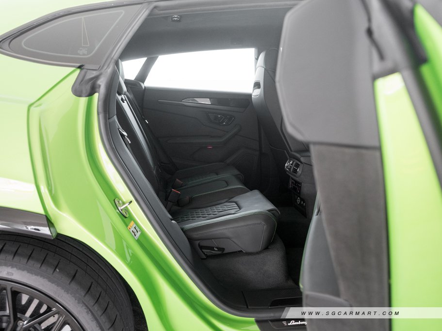 https://i.i-sgcm.com/new_cars/cars/21862/21862_g34