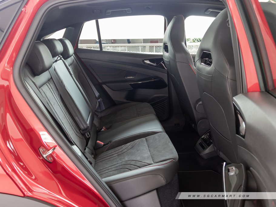 https://i.i-sgcm.com/new_cars/cars/21865/21865_g32