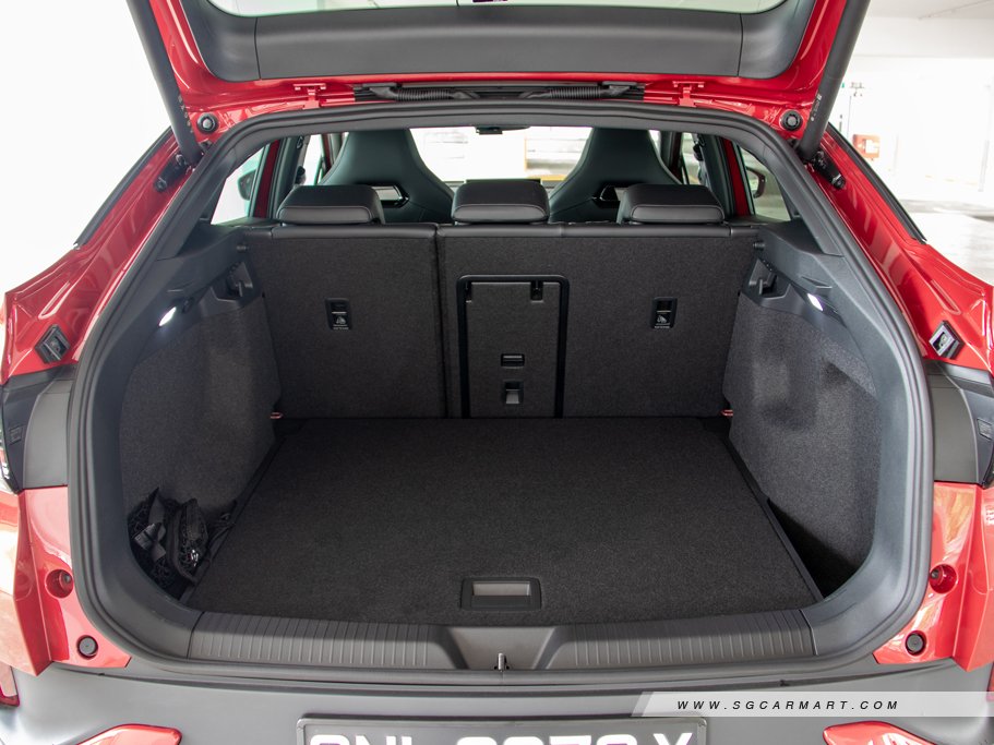 https://i.i-sgcm.com/new_cars/cars/21865/21865_g33