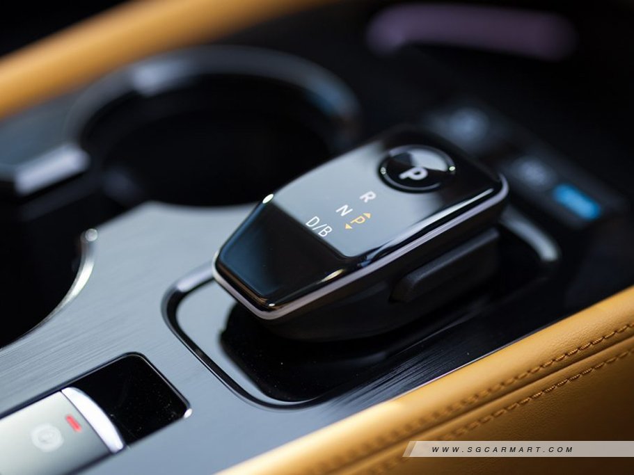 https://i.i-sgcm.com/new_cars/cars/21871/21871_g12
