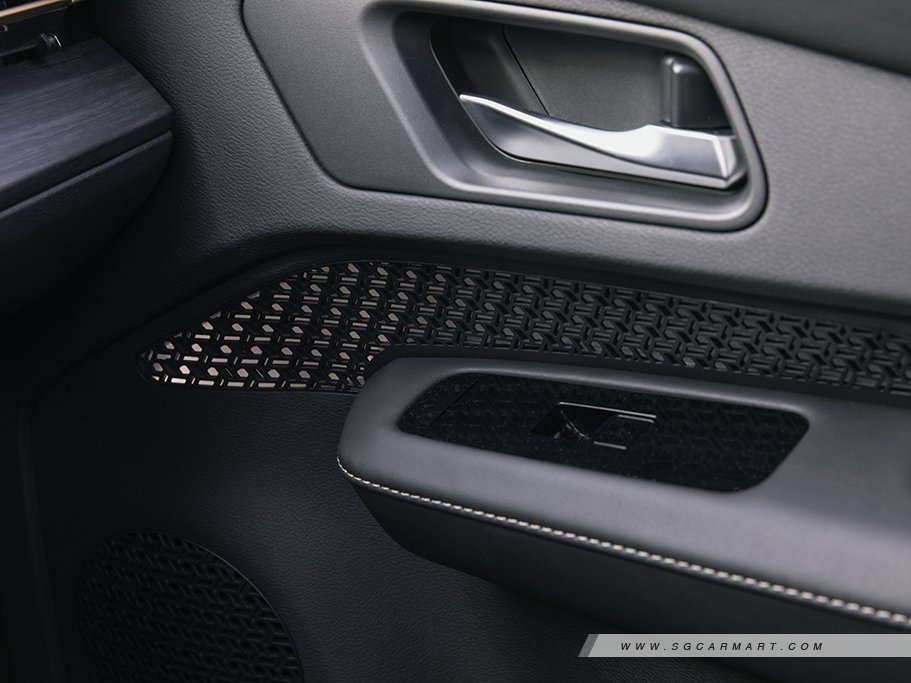 https://i.i-sgcm.com/new_cars/cars/21875/21875_g10