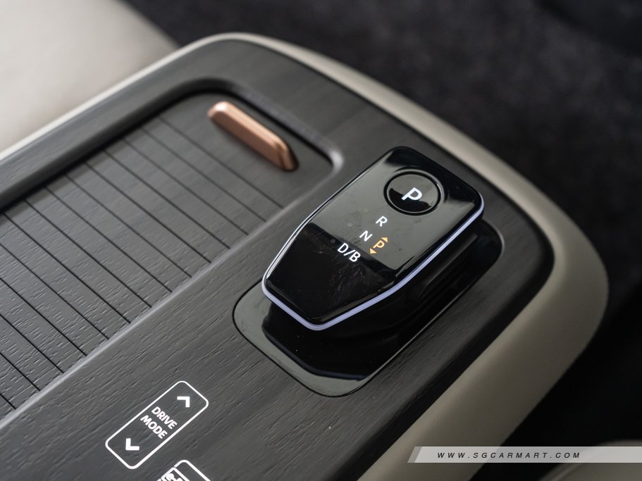 https://i.i-sgcm.com/new_cars/cars/21875/21875_g28