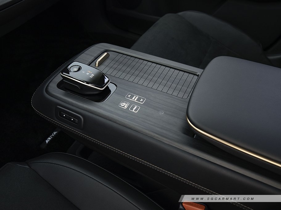 https://i.i-sgcm.com/new_cars/cars/21875/21875_g8