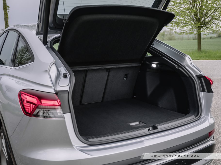 https://i.i-sgcm.com/new_cars/cars/21876/21876_g37