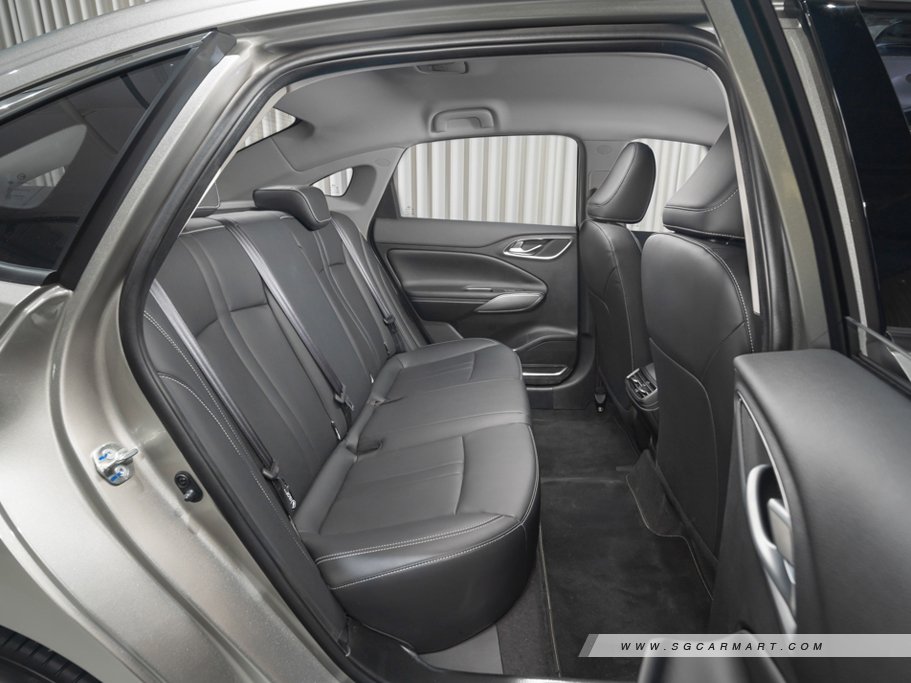 https://i.i-sgcm.com/new_cars/cars/21877/21877_g12