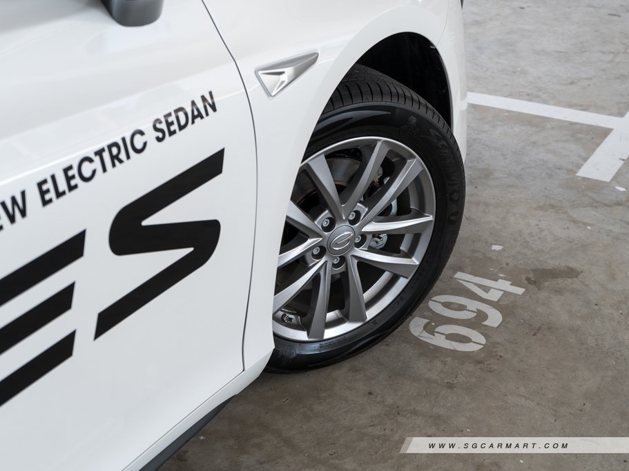 https://i.i-sgcm.com/new_cars/cars/21877/21877_g21