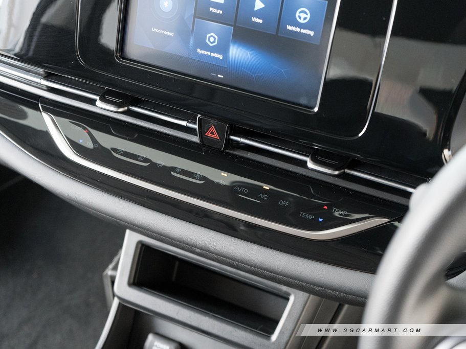 https://i.i-sgcm.com/new_cars/cars/21877/21877_g27