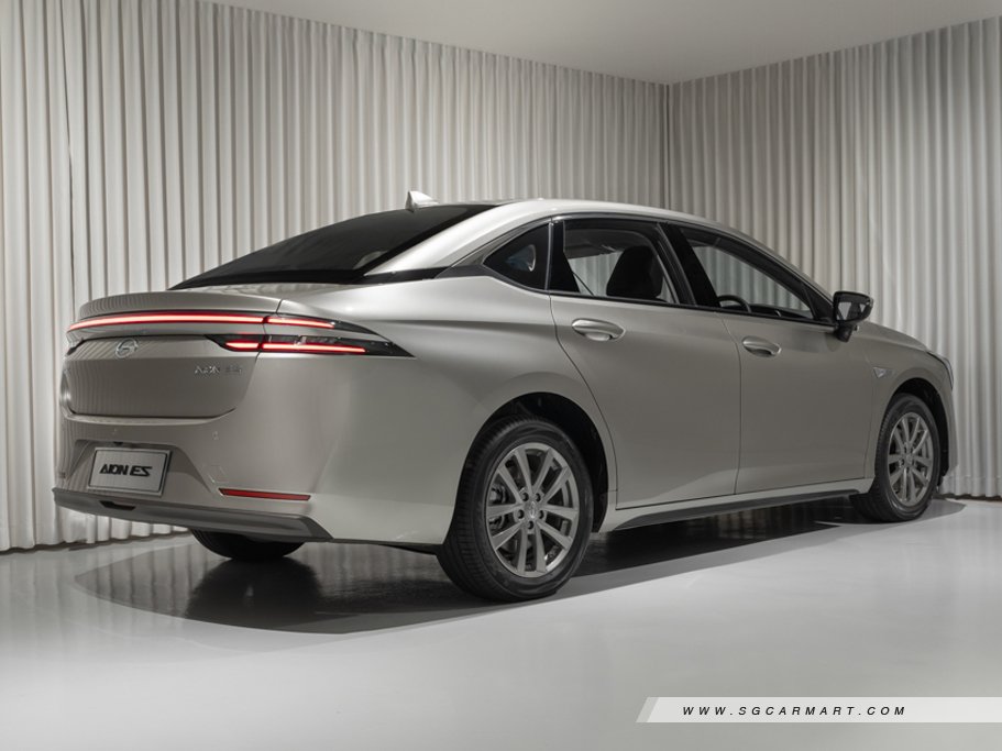 https://i.i-sgcm.com/new_cars/cars/21877/21877_g2