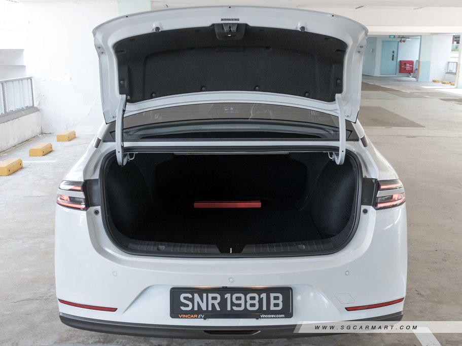https://i.i-sgcm.com/new_cars/cars/21877/21877_g34