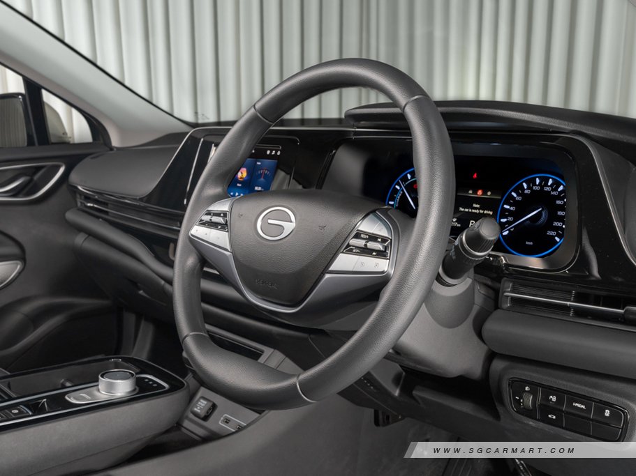 https://i.i-sgcm.com/new_cars/cars/21877/21877_g8