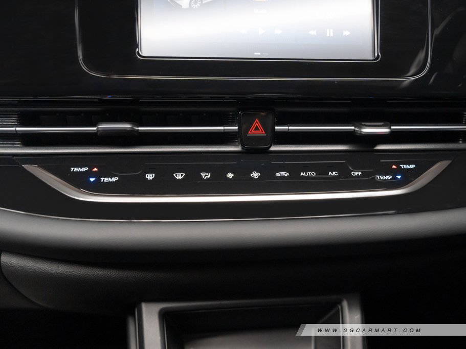https://i.i-sgcm.com/new_cars/cars/21877/21877_g9