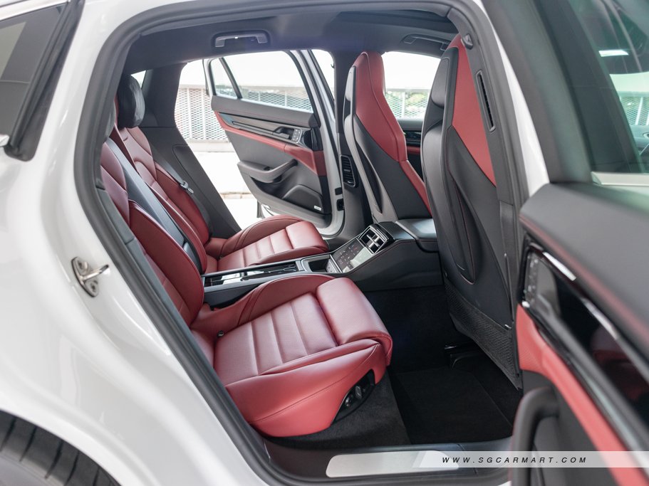 https://i.i-sgcm.com/new_cars/cars/21880/21880_g36