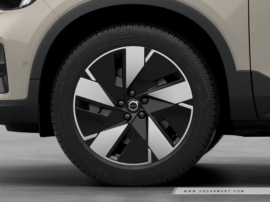 https://i.i-sgcm.com/new_cars/cars/21881/21881_g8